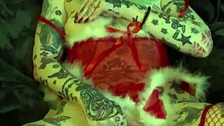 Milf On The Shelf Xmas Solo Orgasm