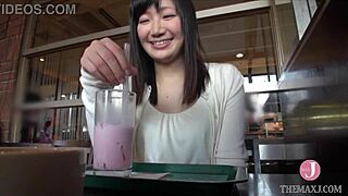 take off her coat and lick 😏