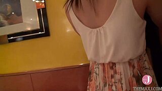 take off her coat and lick 😏