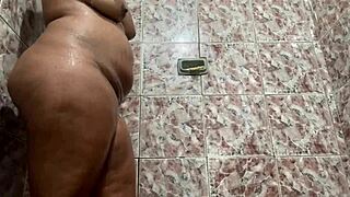 Sexy Girl In Shower Shakes Her Big Ass Seductively