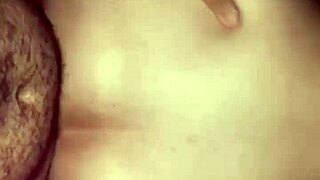 comendo cuzinho gordinha e gozando dentro