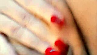 Intriguing Couple Wants to Masturbate Together in Amateur Gay Scene