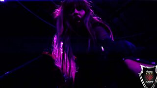 Savanna Styles deepthroats Rome Majors' long dick