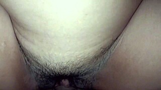 Young girl gets her ass on the ride by sitting on the driver's dick