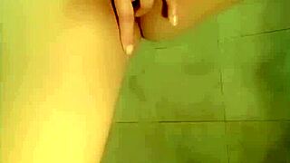 pakistani girl squirting real hard while fingering herself