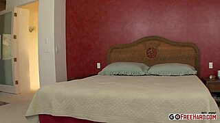 Bella Luciano Feels Stefano Pump Her Hard in Passion!