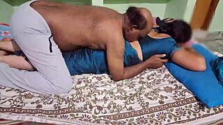 Hot Wife Enjoys Juicy Muff Diving with Boyfriend