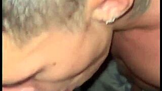 dois pr m0s se pegando depois da tia sair