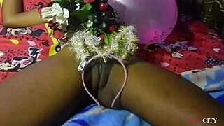 She offered her pussy as christmas gift