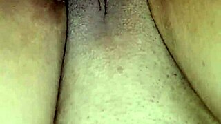 Linda joven busca copear la tarea ella korina 25 y el 28 ereckz