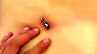 perfect fingering in a gorgeous latina navel