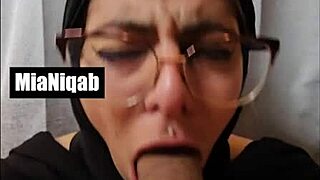 mia niqab in sexy compilation with deepthroat and ass shaking