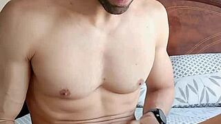 Дрочу свою крайнюю плоть, пока не кончу жёстко