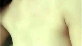 Exploring Vietnamese culture in this engaging Phim Sex Việt Nam video with friends.