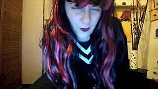 these dirty socks from the girl next door are for you to worship in your mouth 😋