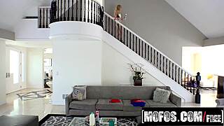 Alexa Grace gets anal fucked 😏