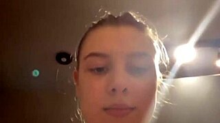 First time she squirted in public while getting licked outdoors