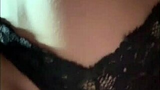 Culona MONTANDO DELICIOSO in steamy Latina photoshoot action