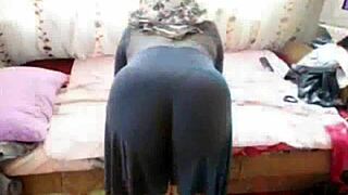 يا، شوف هذه الكليبات الهندية الخلفية الساخنة!