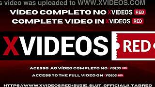 Suzie And Cruz Fox In The Room