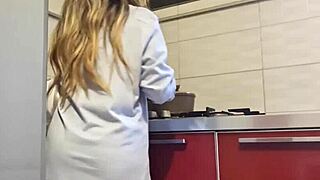 Hot Girl Cleans Stove And Gets Aroused With Big Ass
