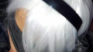 Mexican otaku cosplays as 2B after convention!