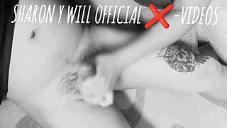 Le jalo su verga a mi vecino y hago chaqueta cuando su esposa no esta