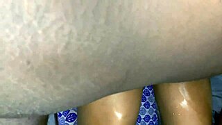 Curvy Nigerian blonde with tight body struggles to pay rent on chair