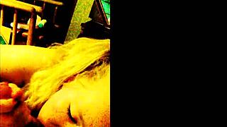 i lub givn blowjobs n jerkin him off with my big tits