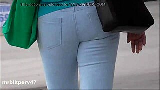 Ebano da sballo beccata di nascosto con una telecamera per divertimento hot!