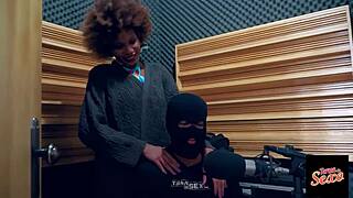 Giovanna Bombom Teaches Lucky Guy Blowjob Skills and Pussy Play in Wild Session