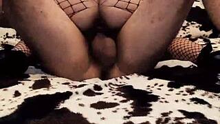 this girl rids me so gud in cowgril, she's a milf with skils