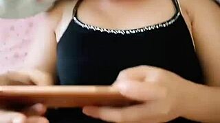 Traição consegue foder a esposa gordinha do amigo em caso asiático vaporoso