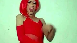 Girl In Red Conquers Hearts