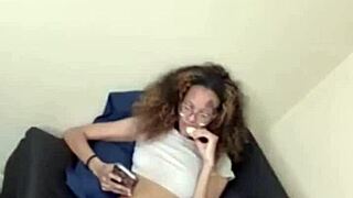 Jada Slim Teases In Her Panties Live