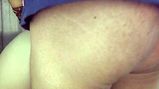 Watch this 18-year-old babe get a huge creampie close up!