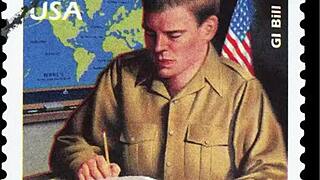 art school setting sparks a unique intimate encounter