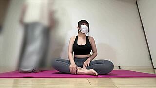 STRETCHING chubby big tits babe TOYED and cummed on in homemade sex