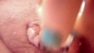 i gets playtime satisfation with my pussyy