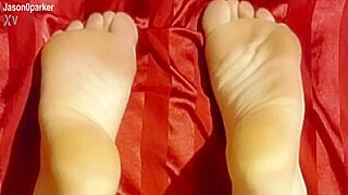 Oh, These Sexy Feet Are So Fetish-Worthy!