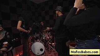 Why did the sound engineer get distracted? Because Nia Bleu seduced him for a blowjob with her big natural tits!