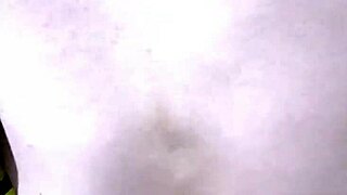 Petite tetona recibe golpes de misionero después de la escuela