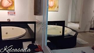 Pertemuan Pertama dengan Lelaki Single Setelah Tertangkap Kamera Keamanan Kami Pergi ke Motel