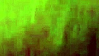 Video amatoriale casalingo di coppia moglie-marito che si scopa