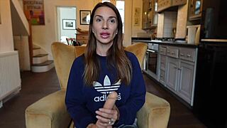 Girth Matters In Sex Tutorial With Roxy Fox