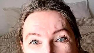 A surprise visit turns shocking with step son-in-law and mom-in-law sex bond 😲