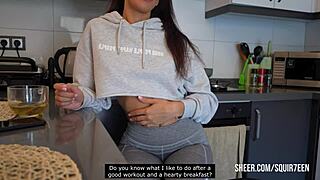 Cheating wife squirts hard from husband's friend