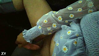 Hey, this girl loves inserting her dildo in public places like outdoors and in the car! 😈