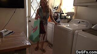 hottie teen fucked in kitchen after shopping 😏