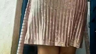 patroa seduces pedreiro in bathroom toilet